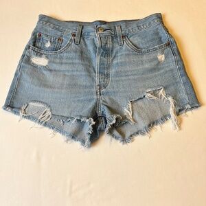 LEVI’S 501 ORIGINAL DISTRESSED JEAN SHORTS
